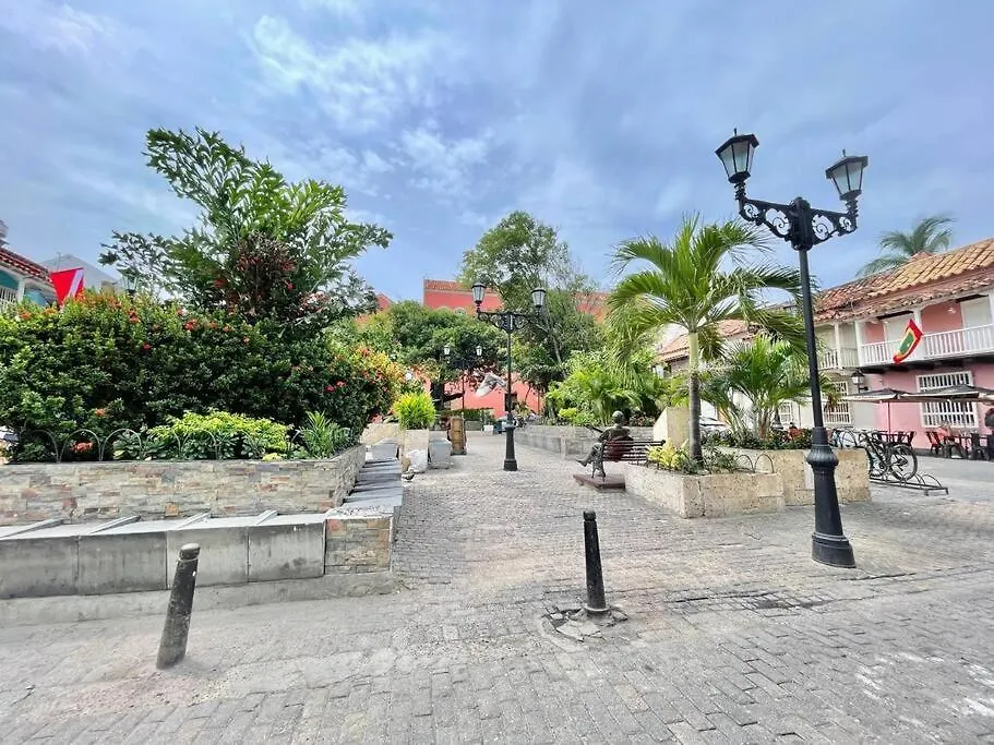 Best Location & Comfort In The Walled City Cartagena 0*,